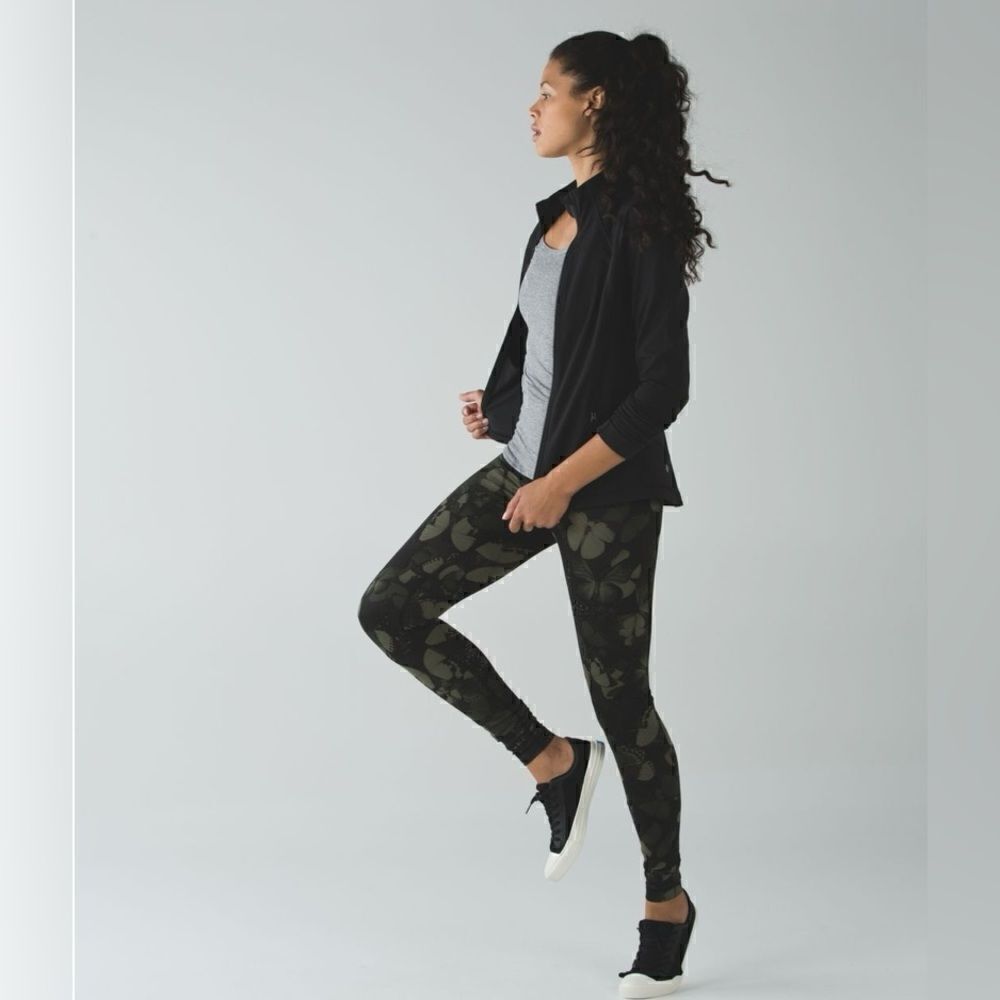 Lululemon Wunder Under Pant *Full-On Luon
Biggie So Fly Butterfly Size 4